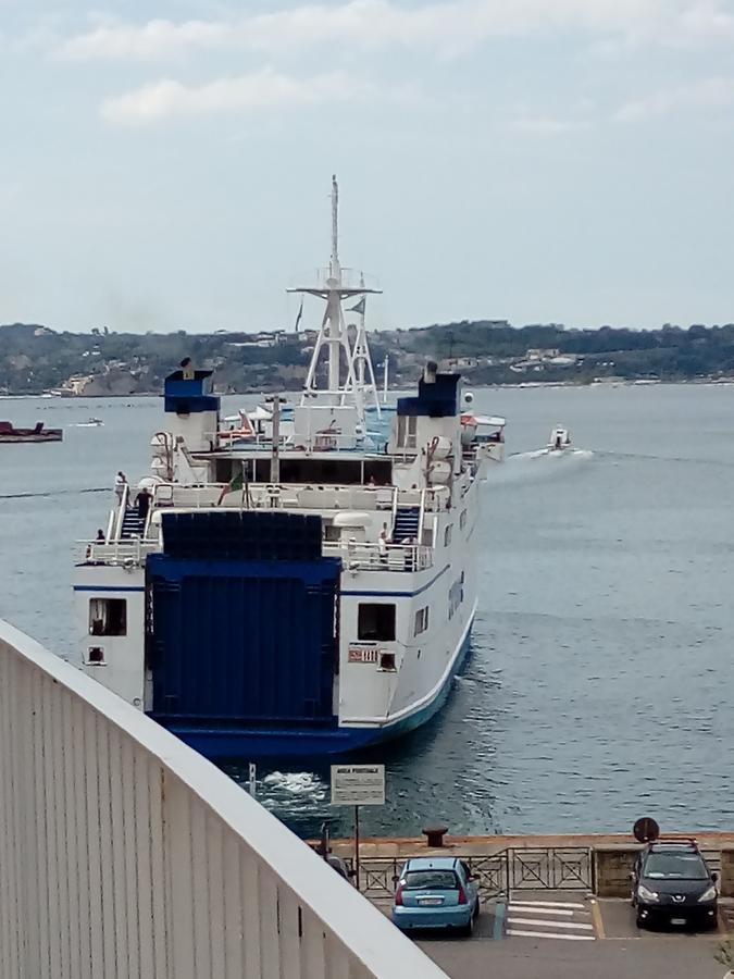 Aria Di Mare Dimorra Panzió Pozzuoli Kültér fotó