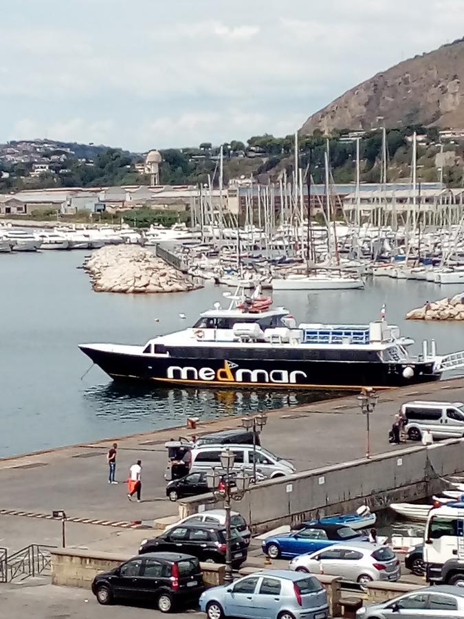 Aria Di Mare Dimorra Panzió Pozzuoli Kültér fotó