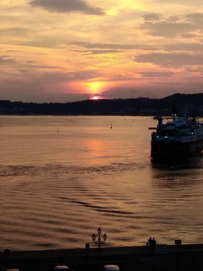 Aria Di Mare Dimorra Panzió Pozzuoli Kültér fotó